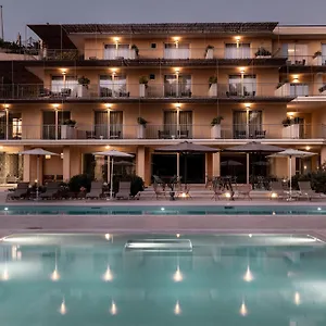 https://luna-minoica-suites-and-apartments.sicilyhotelsitaly.net